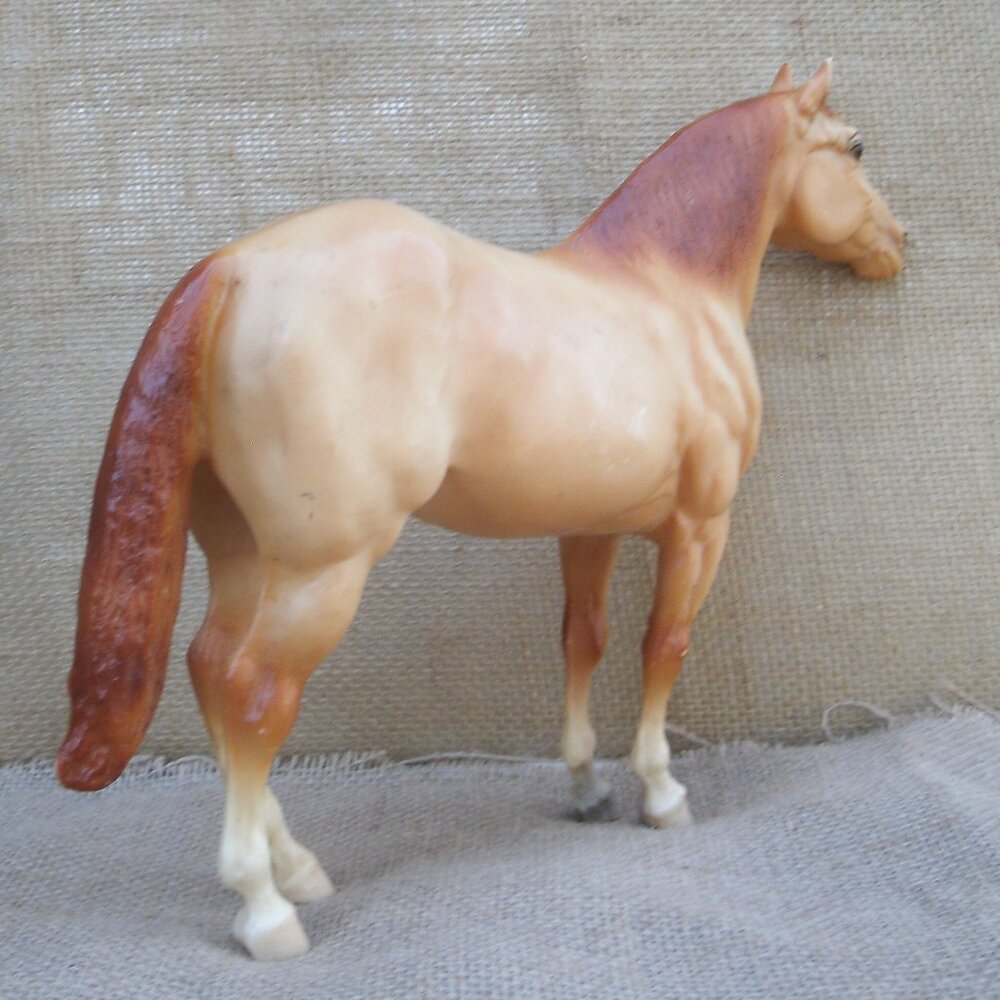 Vintage Breyer Quarter Horse Stallion Apricot Dun Model 705 - Picture 2 of 16